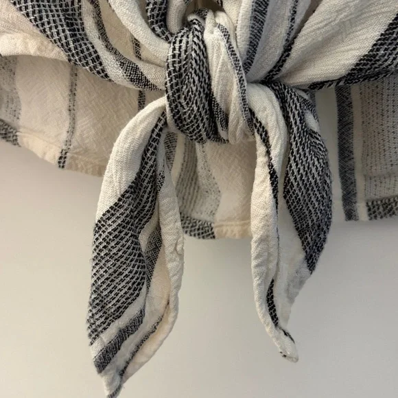 Anthropologie Cloth & Stone Button Down Tie Front Top - Picture 6 of 8